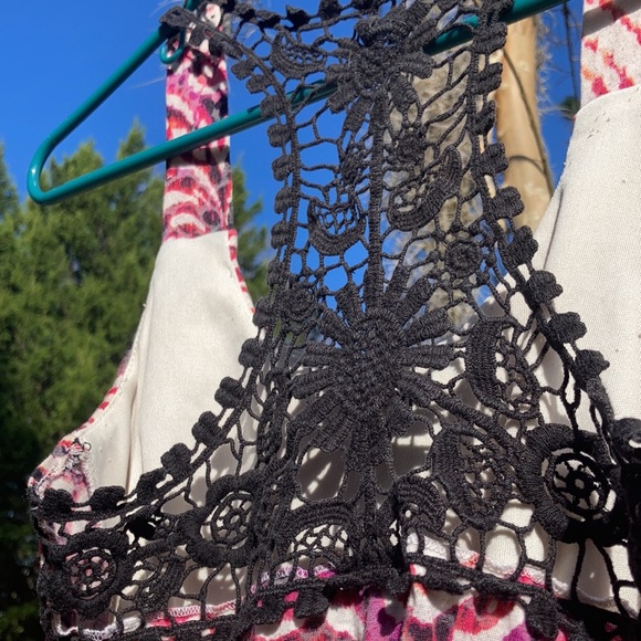 iZ Byer Bohemian Design Lace Back Racerback - Picture 6 of 7